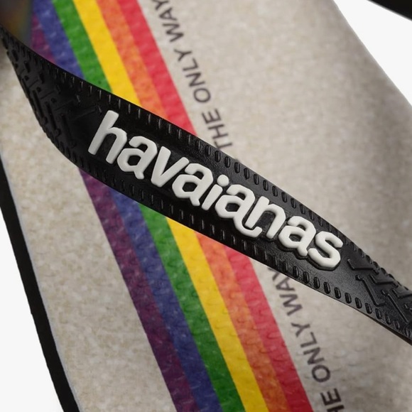 Havaianas Top Pride Love Is The Only Way Rainbow Rubber Flip Flops - Picture 4 of 6